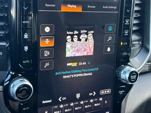 Used 2023 RAM 1500 Laramie image 19