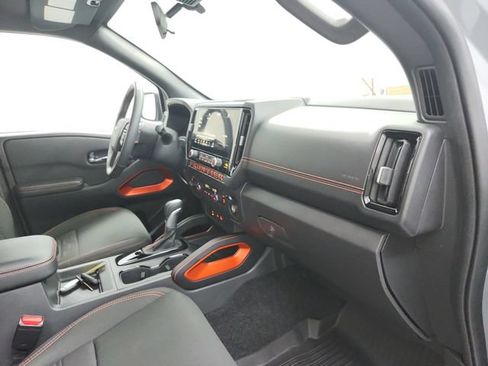 Used 2025 Nissan Frontier PRO-4X w/ Interior Protection Package AWD/4WD image 35