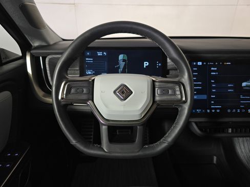 Used 2023 Rivian R1S Adventure AWD/4WD image 28