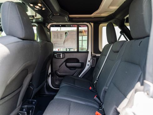 Used 2022 Jeep Wrangler Unlimited Sport AWD/4WD image 27