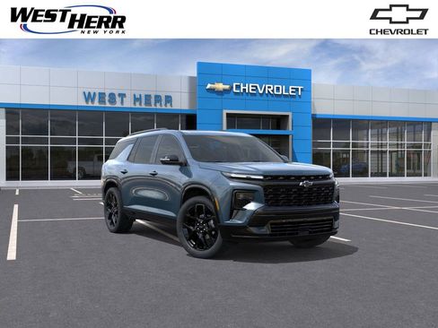 New 2026 Chevrolet Traverse RS w/ LPO, Floor Liner Package image 1