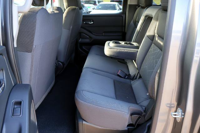 Certified 2025 Nissan Frontier SV w/ SV Convenience Package RWD image 12