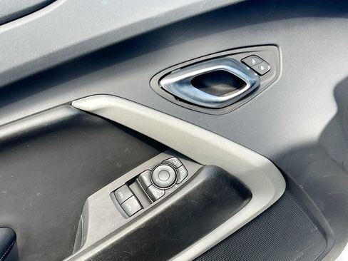 Used 2023 Chevrolet Camaro LT RWD image 17