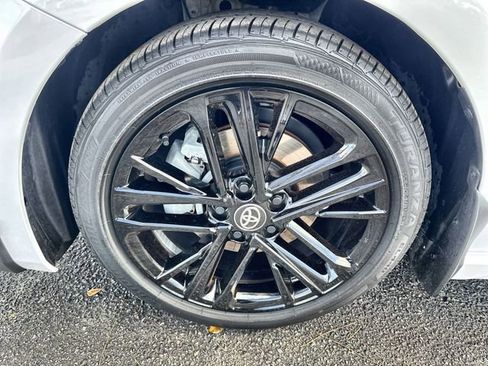 Used 2025 Toyota Camry SE image 19