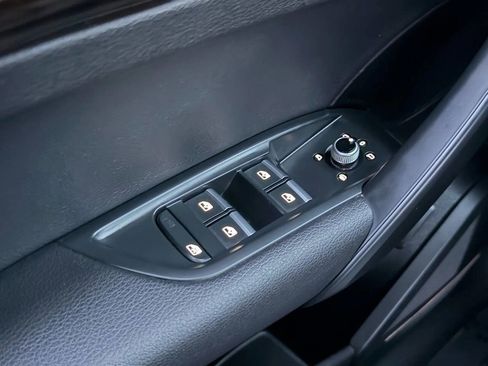 Used 2018 Audi Q5 2.0T Premium Plus w/ Premium Plus Package image 24