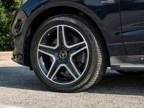 Used 2017 Mercedes-Benz GLE 43 AMG 4MATIC w/ Premium 2 Package image 65