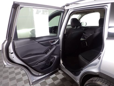 Used 2019 Subaru Forester Premium w/ Popular Package #1 AWD/4WD image 32