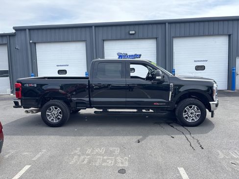 Used 2024 Ford F350 Lariat w/ Camper Package image 2