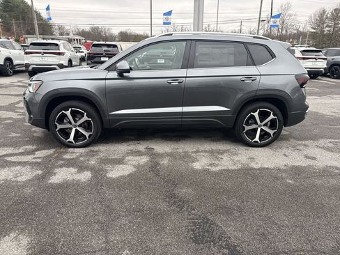 New 2026 Volkswagen Taos SEL AWD/4WD image 3