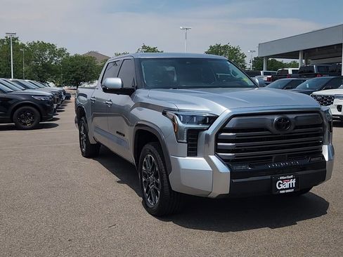 Used 2023 Toyota Tundra Limited AWD/4WD image 17