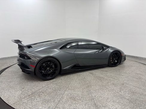 Used 2015 Lamborghini Huracan LP 610-4 AWD/4WD image 16