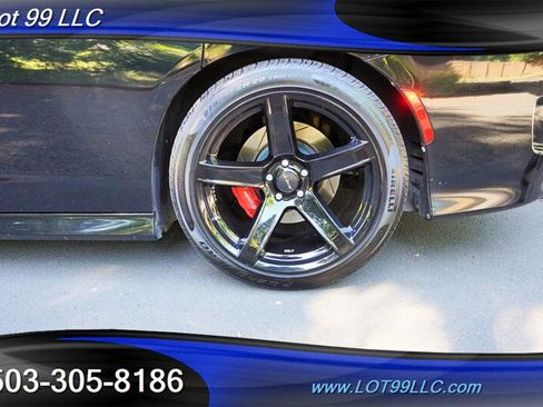 Used 2017 Dodge Charger SRT RWD image 4