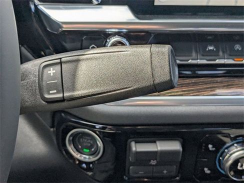 New 2026 GMC Sierra 1500 SLE w/ Preferred Package image 25