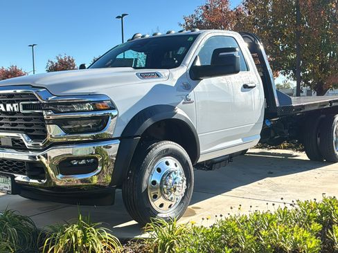 New 2026 RAM 5500 Tradesman w/ Chrome Appearance Group AWD/4WD image 7