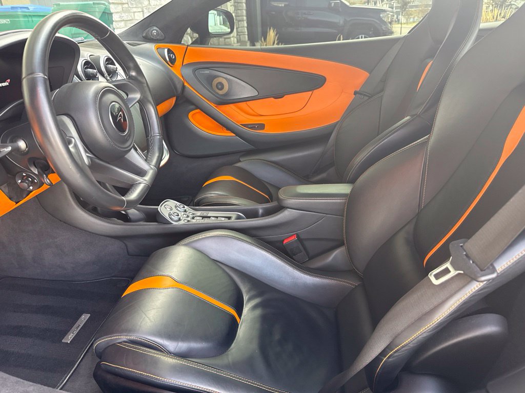 Used 2016 McLaren 570S Coupe RWD image 10