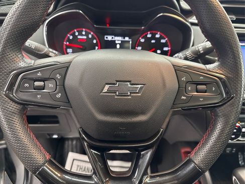 Used 2023 Chevrolet TrailBlazer RS w/ Sun and Liftgate Package image 25