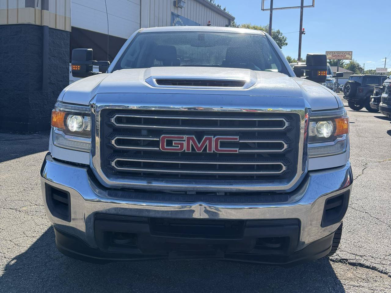 Used 2019 GMC Sierra 2500 4x4 Crew Cab w/ Sierra Convenience Package image 8
