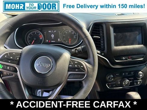 Used 2019 Jeep Cherokee Latitude w/ Popular Appearance Group FWD image 21