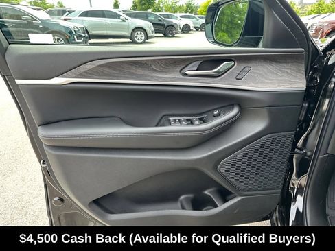 New 2026 Jeep Grand Cherokee L Limited AWD/4WD image 16