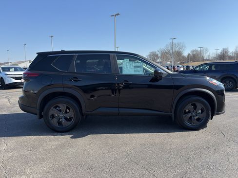 New 2026 Nissan Rogue SV image 4
