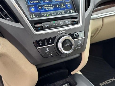 Used 2017 Acura MDX SH-AWD w/ Technology Package image 23