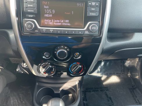 Used 2016 Nissan Versa Note SV FWD image 14