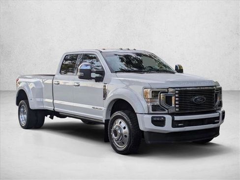 Used 2020 Ford F450 Platinum w/ FX4 Off-Road Package image 3