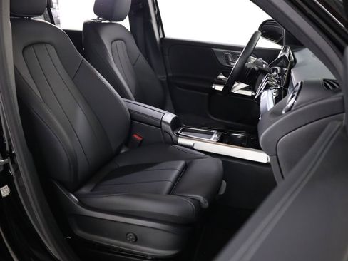 Certified 2025 Mercedes-Benz GLB 250 4MATIC image 64