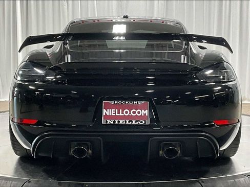 Used 2021 Porsche 718 Cayman GT4 image 9