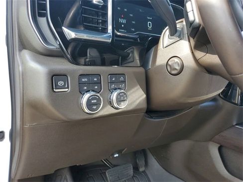 Certified 2023 GMC Sierra 1500 SLT image 18