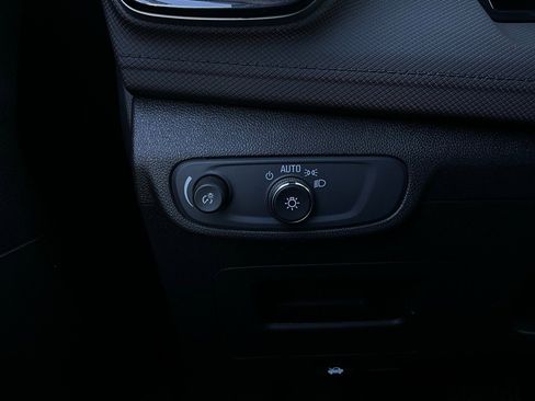 Used 2025 Chevrolet TrailBlazer LT image 19