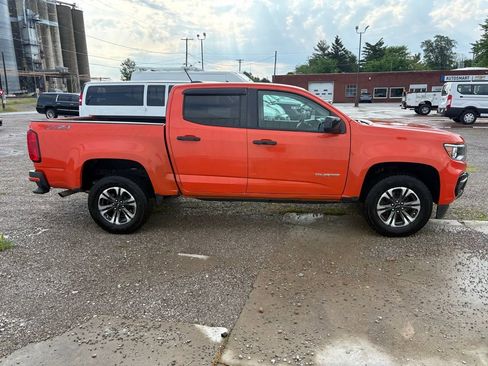 Used 2021 Chevrolet Colorado Z71 RWD image 2