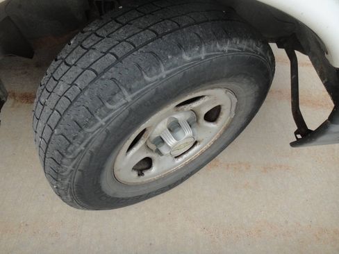 Used 2008 Chevrolet Express 1500 RWD image 22