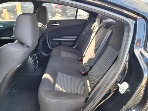 Used 2017 Dodge Charger R/T w/ Navigation & Travel Group image 13