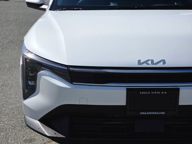 New 2026 Kia K4 FWD image 2