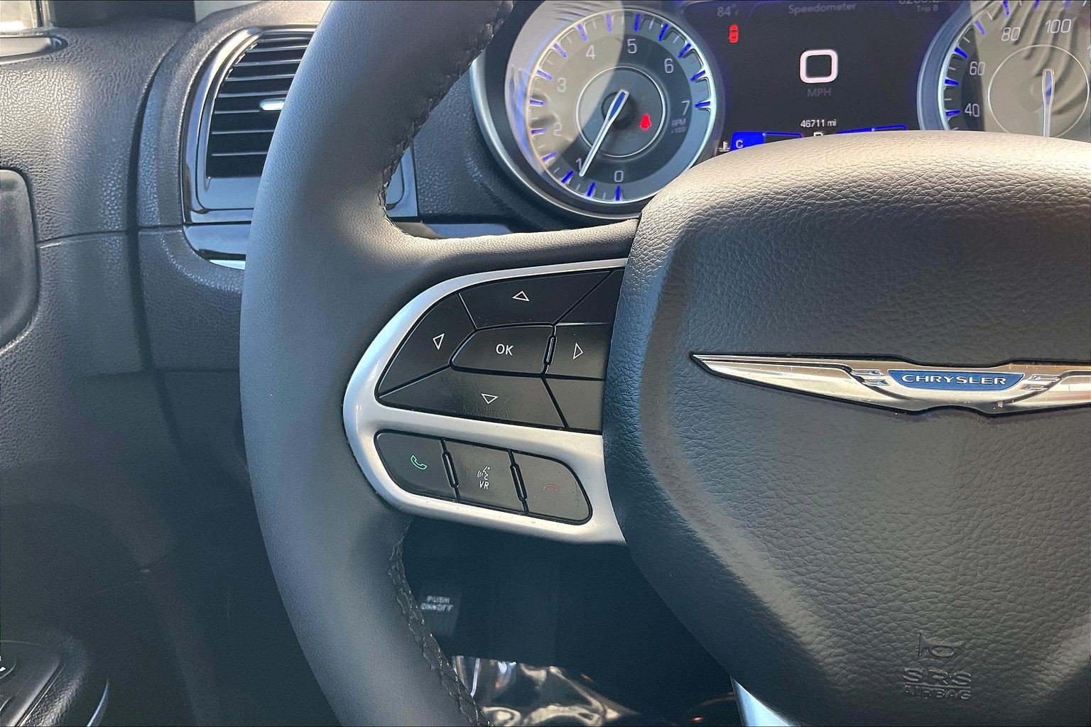 Used 2023 Chrysler 300 Touring w/ Sport Appearance Package RWD image 23