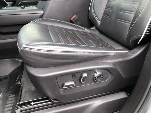 Used 2024 GMC Sierra 2500 AT4X image 14