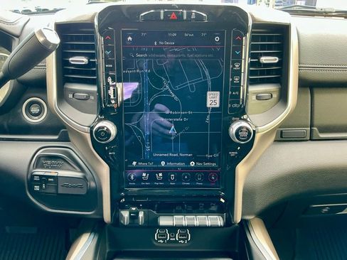 Used 2021 RAM 3500 Laramie image 33