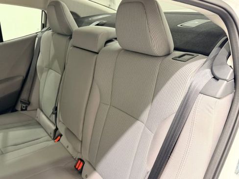 Used 2023 Subaru Legacy Premium image 15