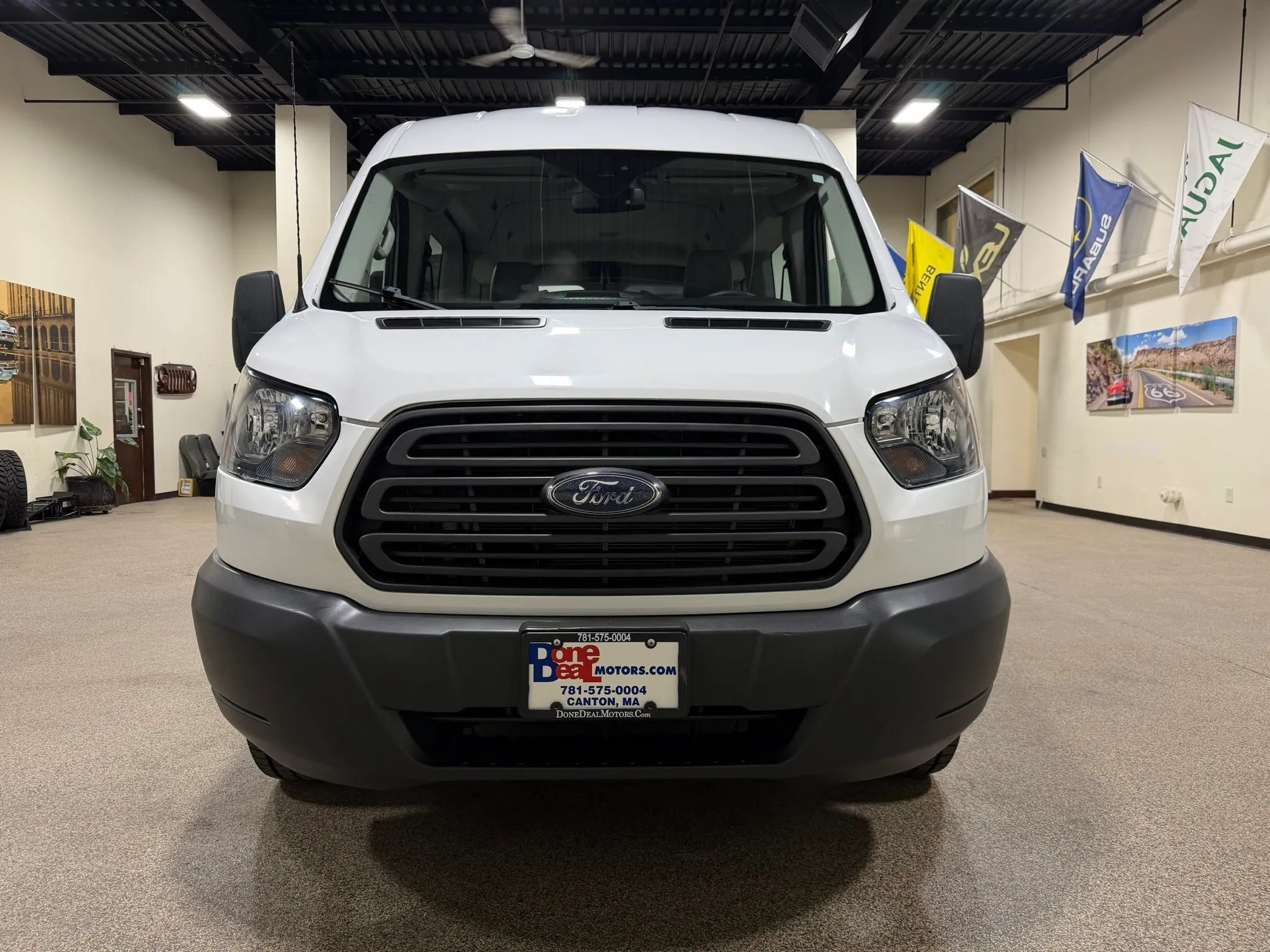 Used 2018 Ford Transit 150 XL RWD image 2