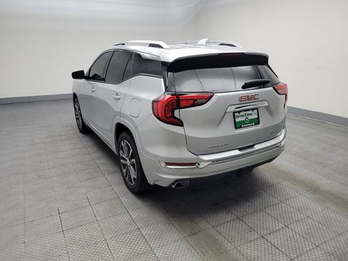 Used 2020 GMC Terrain Denali w/ Denali Premium Package AWD/4WD image 5