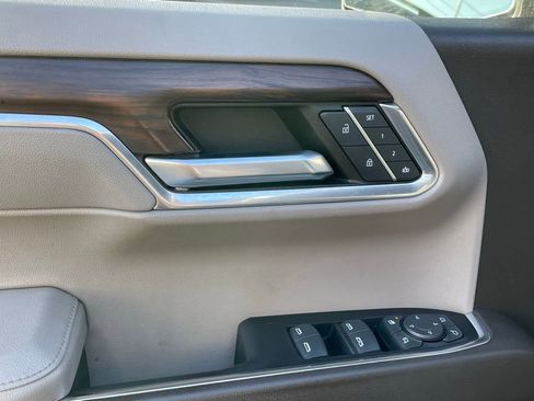 Used 2023 GMC Sierra 1500 SLT w/ SLT Premium Package image 11