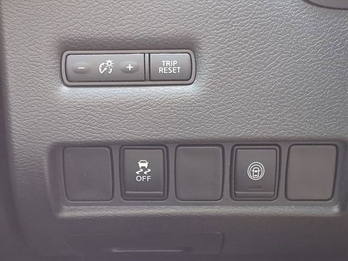 Certified 2022 Nissan Murano SV w/ SV Midnight Edition Package image 11