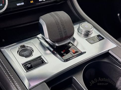 Used 2024 Jaguar F-PACE R-Dynamic S image 21