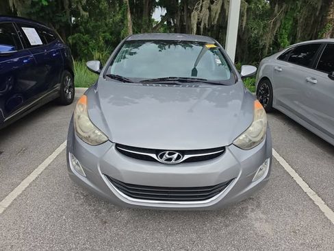 Used 2013 Hyundai Elantra GLS w/ Preferred Pkg FWD image 2