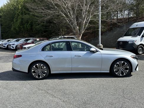 New 2026 Mercedes-Benz E 450 4MATIC Sedan image 9