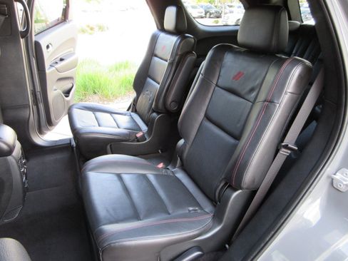 Used 2022 Dodge Durango R/T w/ Blacktop Package AWD/4WD image 25