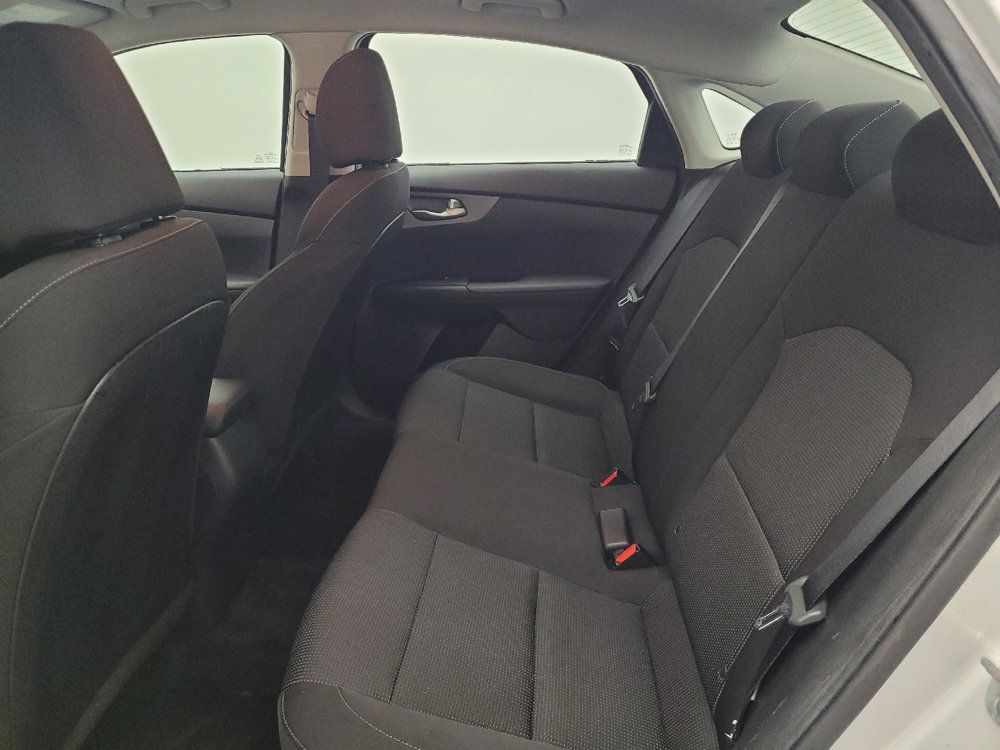 Used 2019 Kia Forte LXS FWD image 18