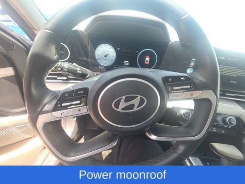 Used 2024 Hyundai Elantra Limited FWD image 4