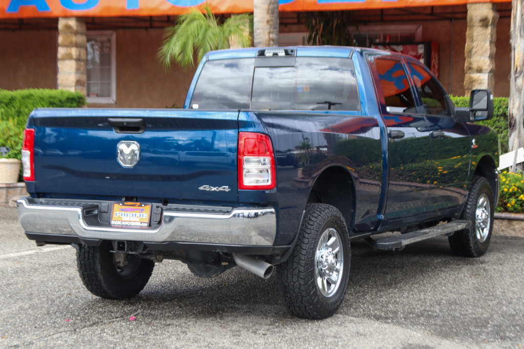 Used 2024 RAM 2500 Tradesman w/ Chrome Appearance Group AWD/4WD image 10
